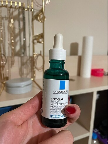 La roche peeling serum