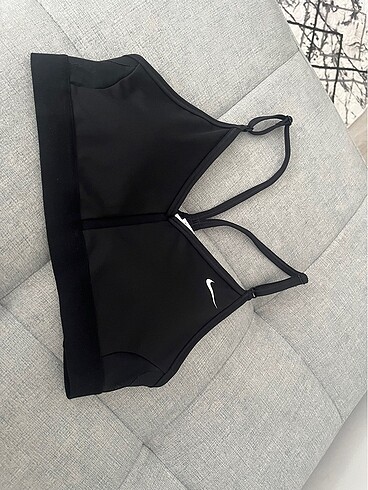 Nike Spor büstiyer