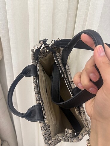 Stradivarius çanta