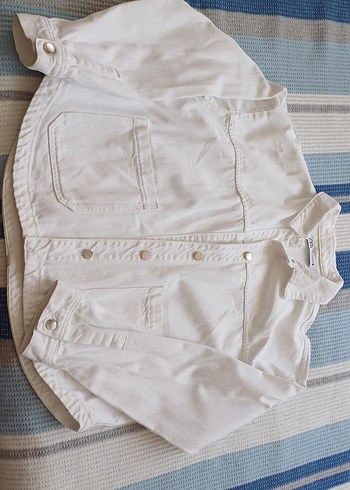 Düğmeli Beyaz Kadın Kot Ceket