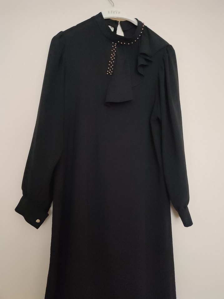 Uzun Siyah Fırfırlı tunik - Görsel 2