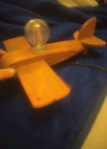 Ahşap Uçak Tasarımlı Masa Lambası - Görsel 3