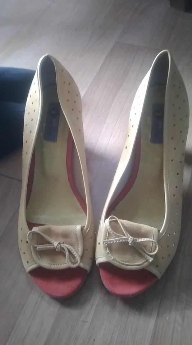 Kırmızı Tokalı Kadın Dolgu Topuk Ayakkabı 3 u tek fiyat - Görsel 4