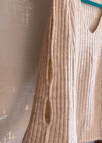 Bej V Yaka Triko Kadın Kazak - Görsel 2