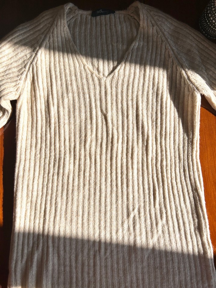 Bej V Yaka Triko Kadın Kazak - Görsel 5