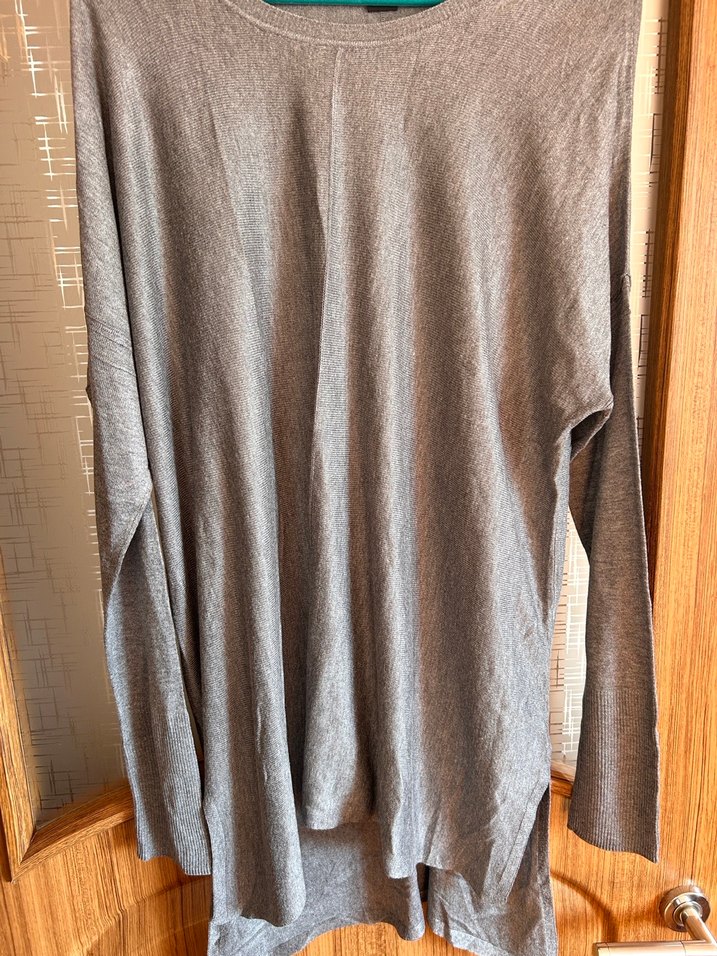 Gri Uzun Kollu Keten Triko Kazak - Görsel 3