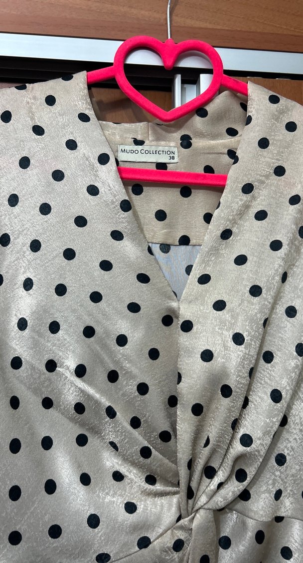 Gri Puantiyeli V Yaka Kadın Bluz - Görsel 4