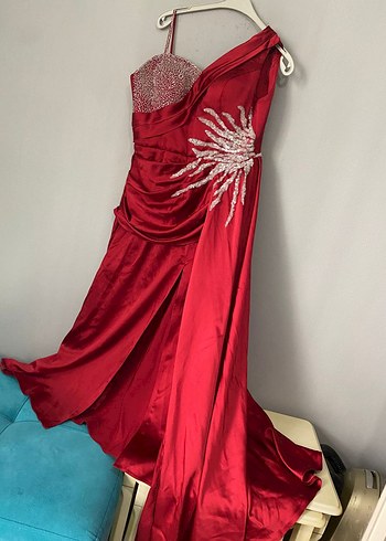 Kırmızı Drapeli Uzun Abiye Elbise - Görsel 2
