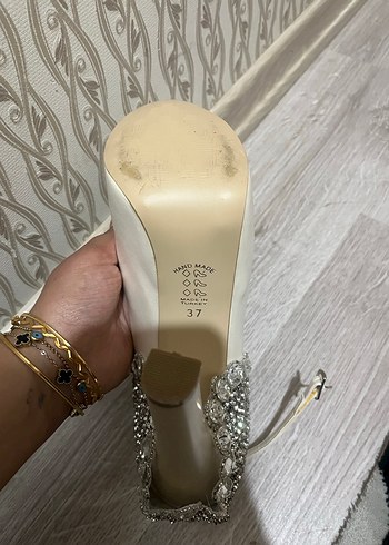 Beyaz Yüksek Topuklu Pullu Abiye Ayakkabı - Görsel 5