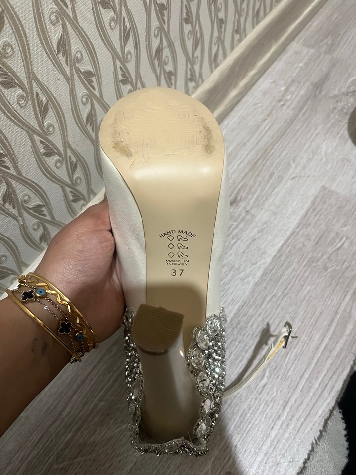 Beyaz Yüksek Topuklu Pullu Abiye Ayakkabı - Görsel 5