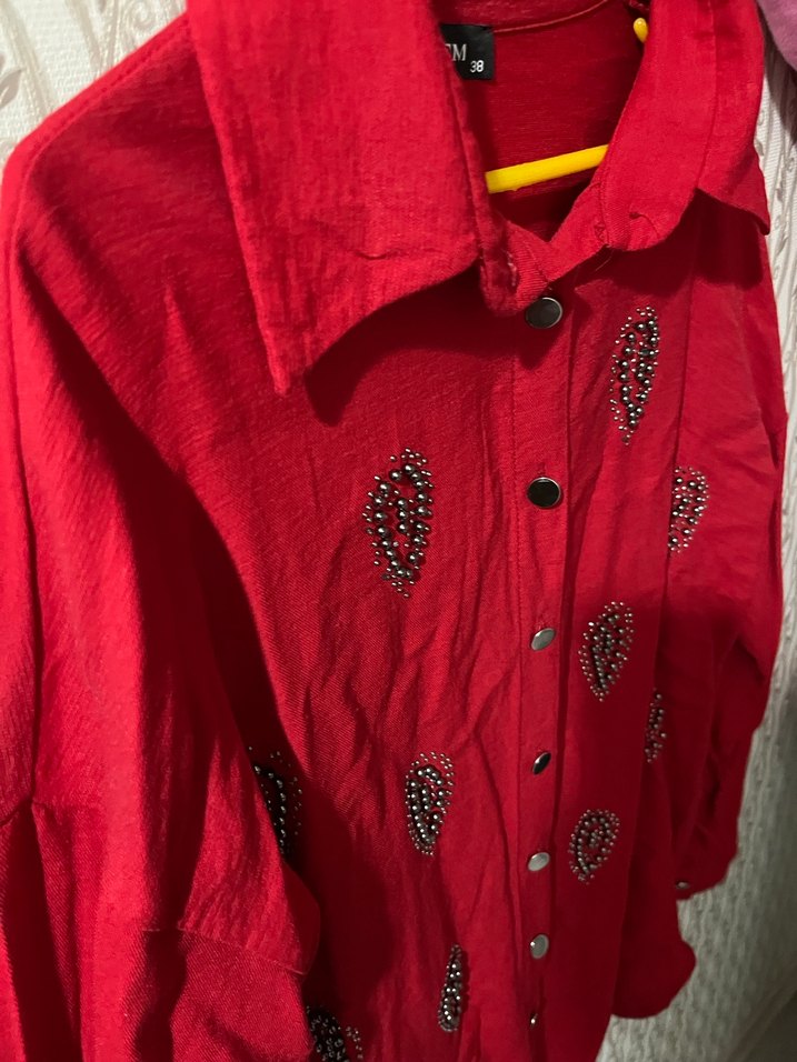 Kırmızı Nakışlı Uzun Kollu Gömlek - Görsel 3