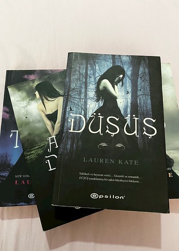 Lauren Kate - Düşüş serisi ilk 4 kitap tamamı sadece 200 tl