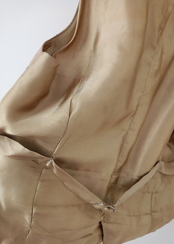 Bej Düğmeli Klasik Erkek Yelek - Görsel 4