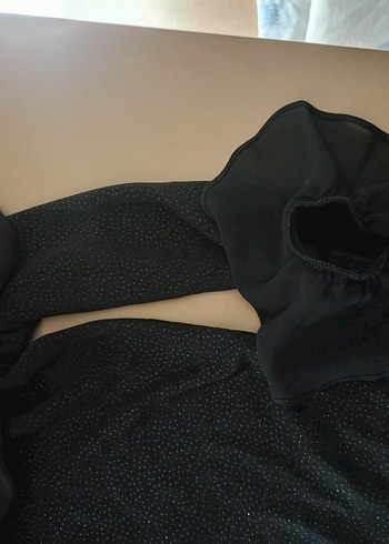 Dirsek Kollu Drapeli Siyah Parlak Bluz - Görsel 2