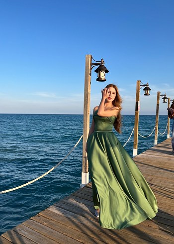 xs Beden Kadın Parlak Haki Uzun Drapeli Straplez Elbise