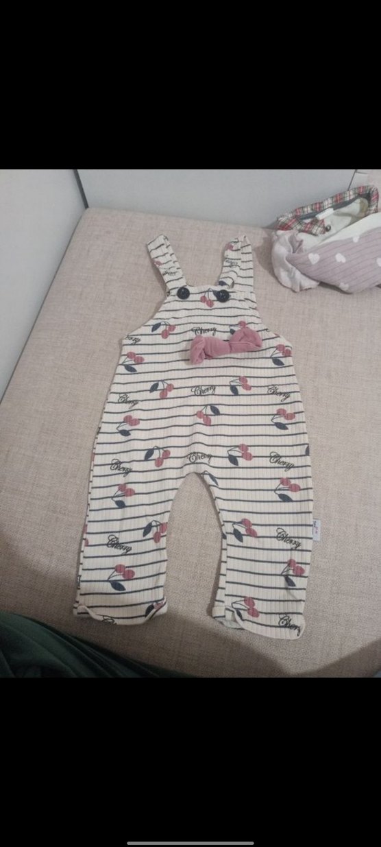 Bir adet elbise üç adet tulum - Görsel 4