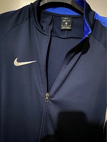 Nike Dri Fit Hırka M Beden