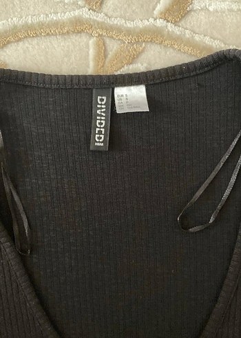 Siyah V Yaka Triko  Hırka - Görsel 3