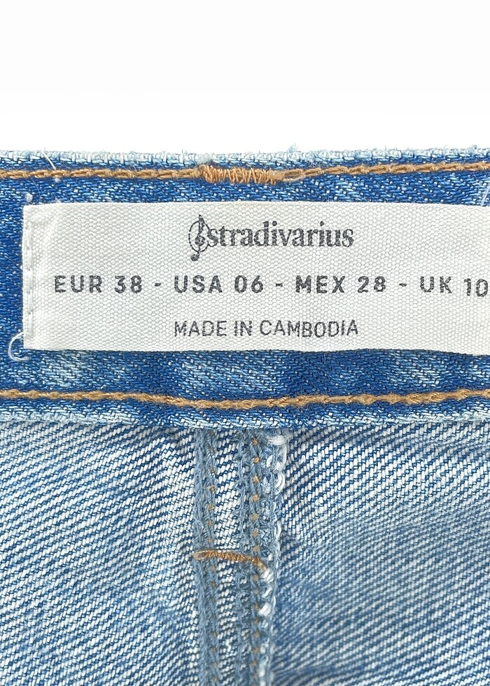 Stradivarius Jean / Kot Şort %70 İndirimli. - Görsel 4