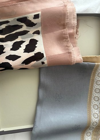 fular vakko ve silkcashmere ait 1 tane urun yabancidir