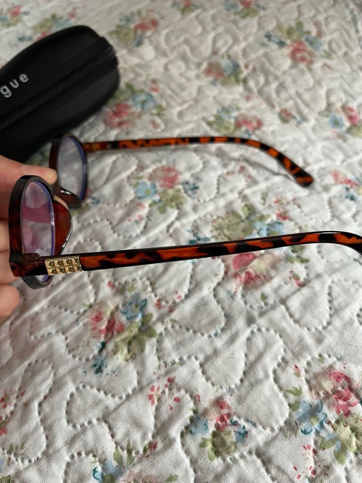 Miu Miu Kadın Gözlüğü - Görsel 4