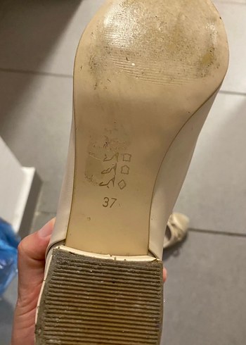 Topuklu bej babet - Görsel 3