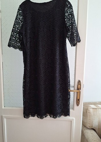 Siyah Dantel Detaylı Midi Elbise - Görsel 6
