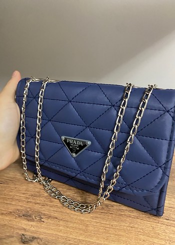 Beden mavi Renk Prada Mavi indigo Zincir Detaylı Deri Kadın Çanta
