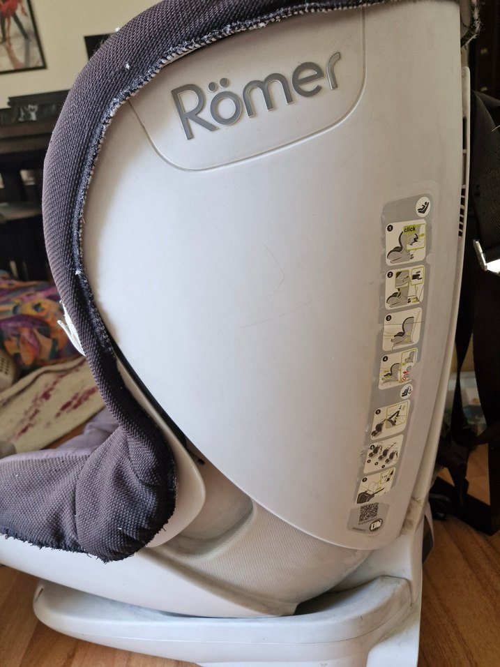 Römer Siyah-Gri Çocuk Oto Koltuğu - Görsel 2