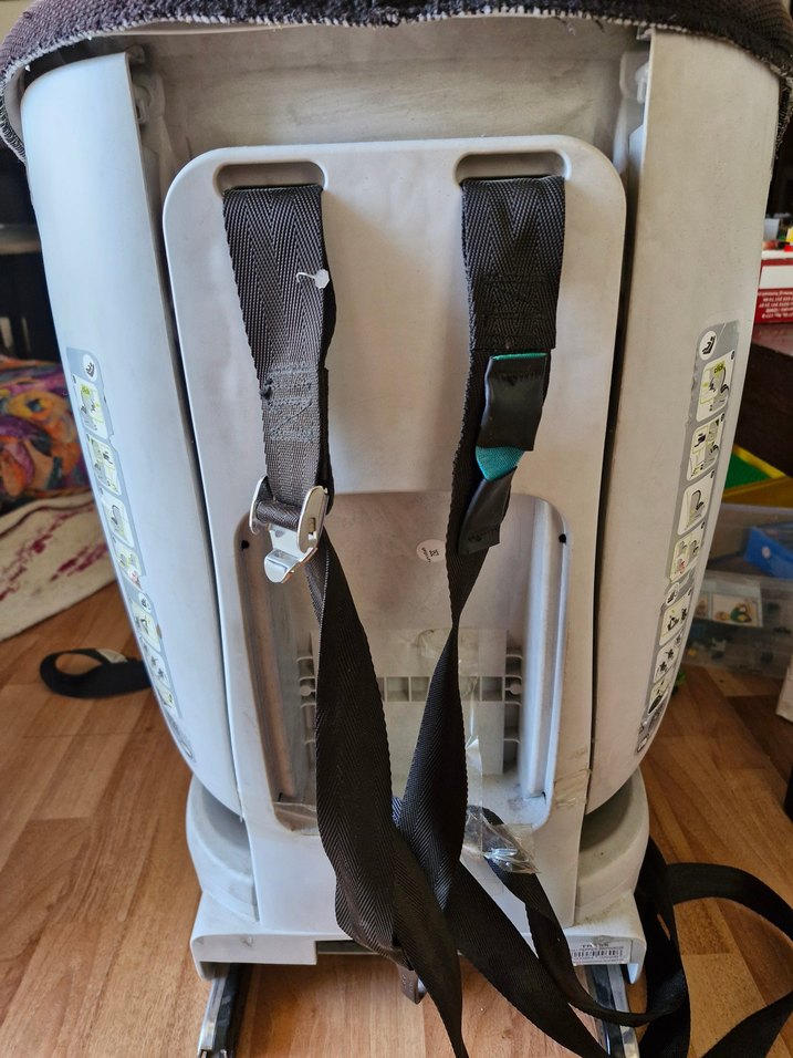 Römer Siyah-Gri Çocuk Oto Koltuğu - Görsel 3