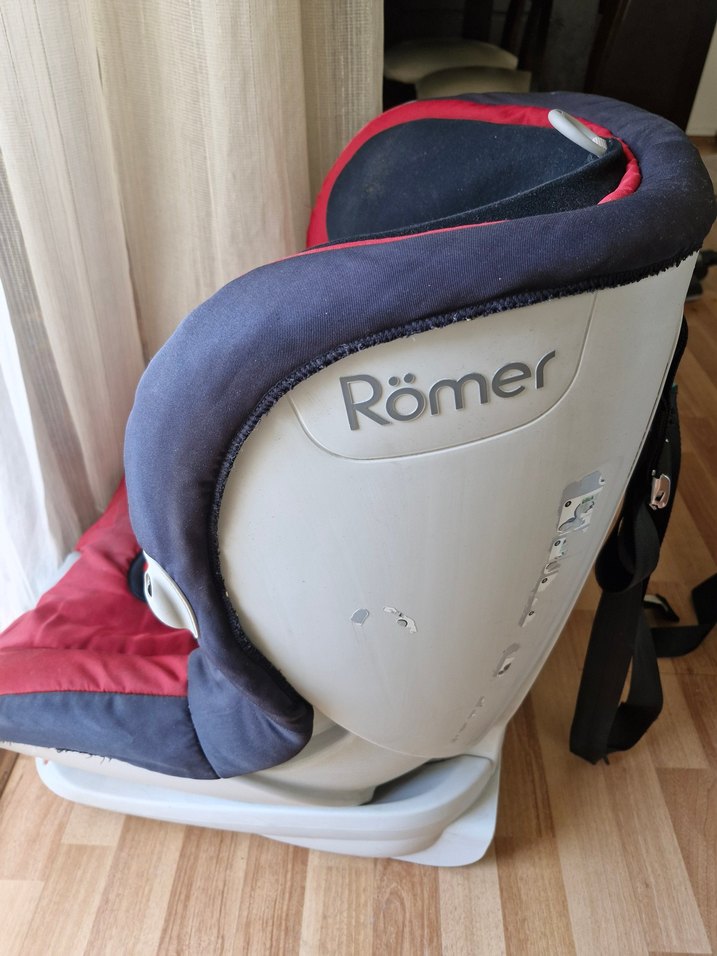 Kırmızı Çocuk Araba Koltuğu - Görsel 2