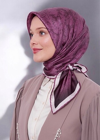 Levidor kristal pembe eşarp