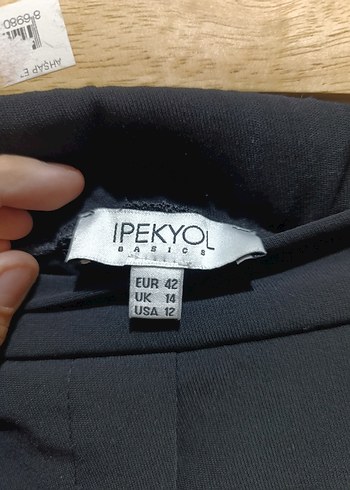 42 Beden siyah Pileli Kadın Kumaş Pantolon