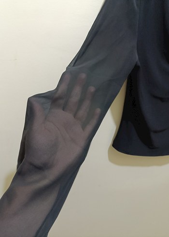 m Beden Uzun Kollu Siyah Drapeli Gotik Bluz