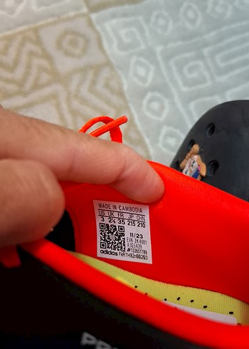 tek ebat Beden kırmızı Renk Adidas Erkek Kırmızı Futbol Ayakkabısı 35 numara