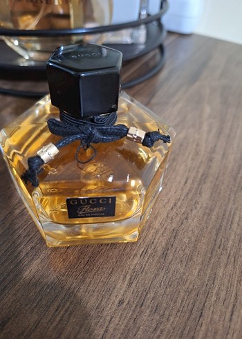 Gucci By Flora EDP 75 ml Kadın Parfüm - Görsel 2