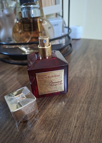 Maison Francis Kurkdjian
Baccarat Rouge 540 Extrait DeParfum70ml - Görsel 6