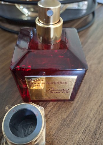 Maison Francis Kurkdjian
Baccarat Rouge 540 Extrait DeParfum70ml - Görsel 11