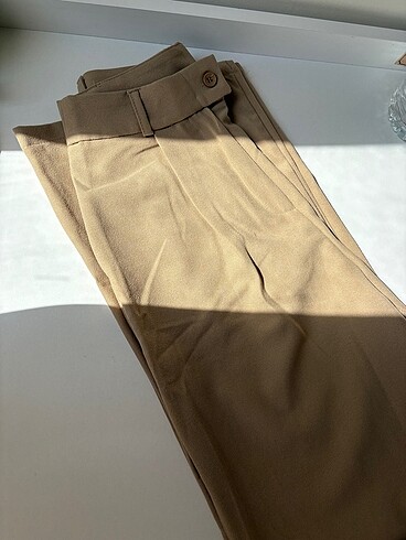 Trendyol & Milla geniş paça kumaş pantalon ??