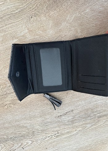 Beden Gri Deri Püsküllü Kadın Cüzdanı