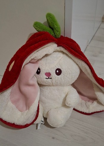  Beden Kırmızı Çilek Peluş Oyuncak