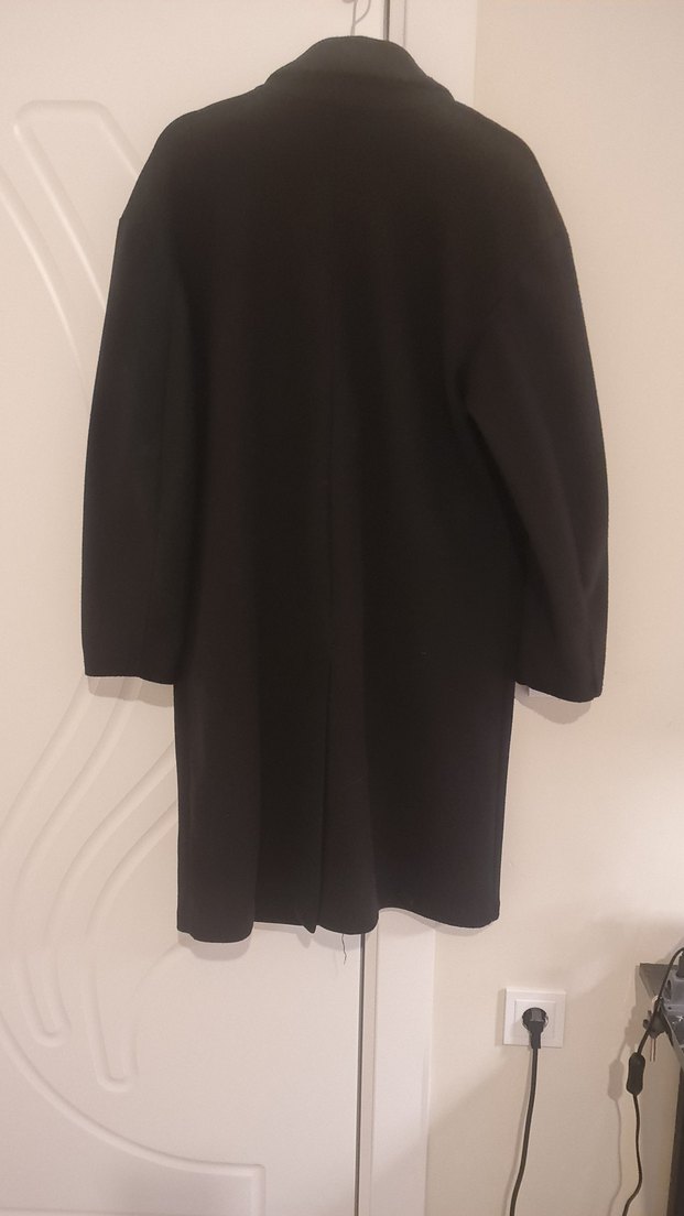 Bershka Düük omuz Düğmeli Siyah Kaban - Görsel 5