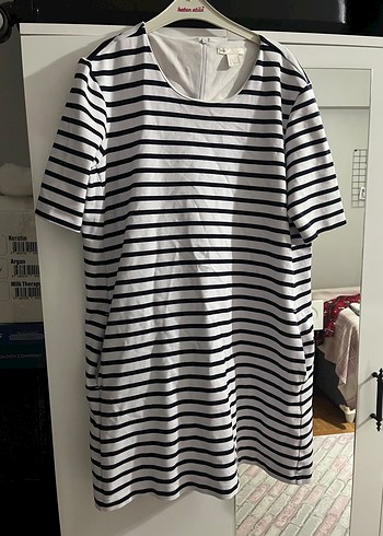 H&M Siyah Beyaz Cizgili Rahat Elbise
