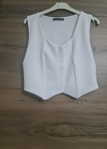 Düğmeli Beyaz Kolsuz Mini Yelek