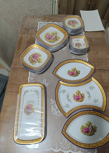 Altın İşlemeli Koyu Renkli Tabak Seti - Görsel 2