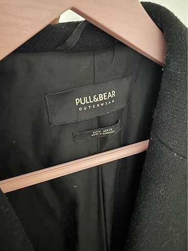 m Beden Pull&Bear Siyah Kaban