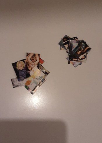 Beden 12 adet jisoo sticker , 12 adet rose sticker toplam 24 sticker
