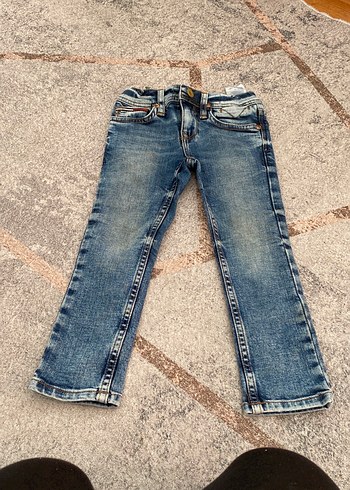 Erkek çocuk Tommy hilfiger pantolon