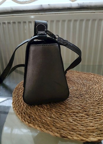 Gri Deri Kadın Çanta Tokalı - Görsel 2