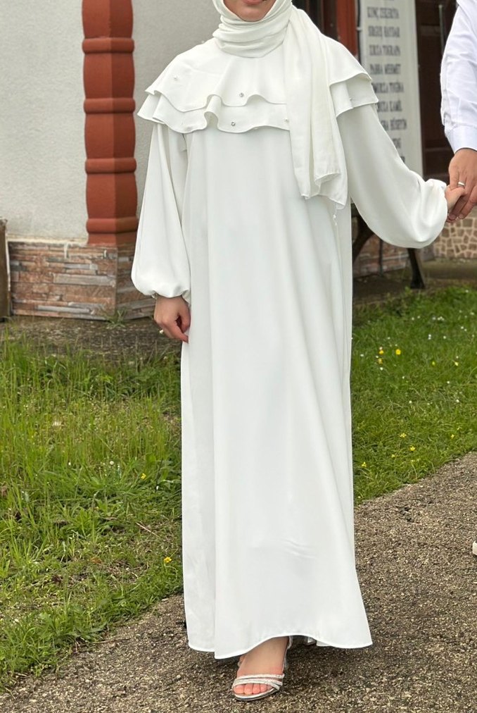 İşlemeli Beyaz Uzun Kollu Uzun Elbise - Görsel 3